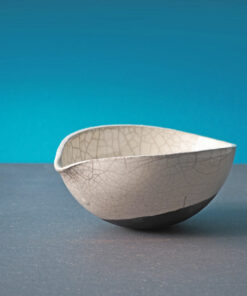 saucière en grès émaillé blanc craquelé