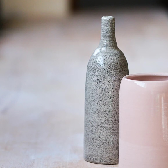 vase soliflore en grès gris